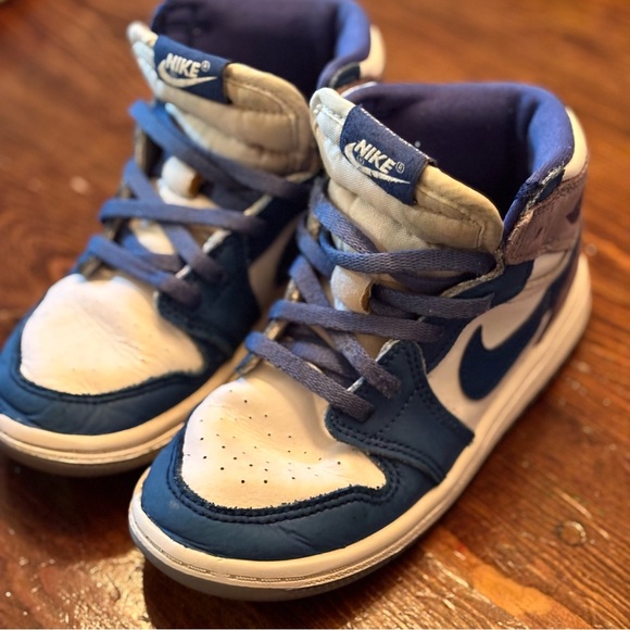 Jordan Other - Preloved Nike Jordan 1 Retro High OG True Blue (TD)